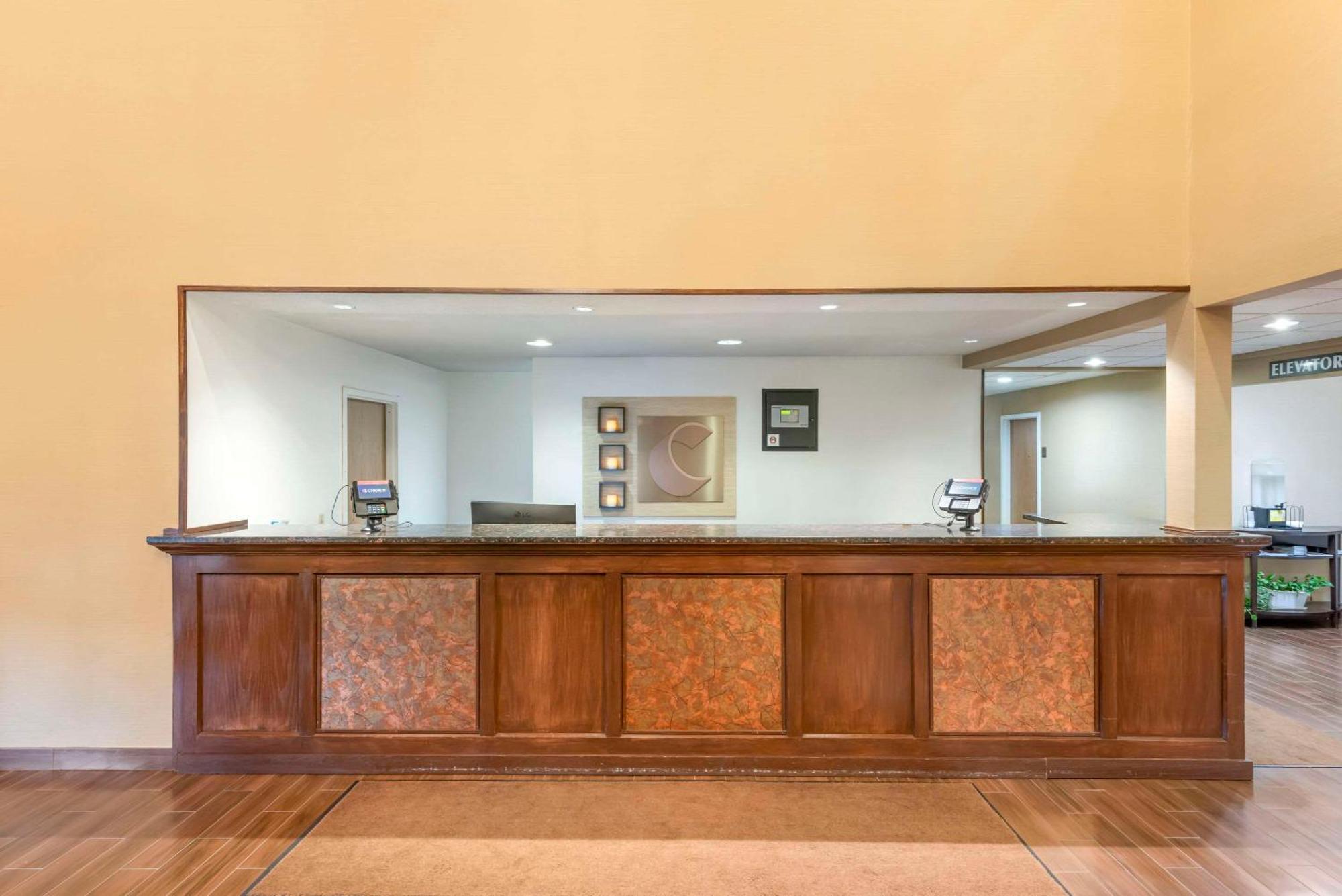 Comfort Inn & Suites Black River Falls I-94 Buitenkant foto
