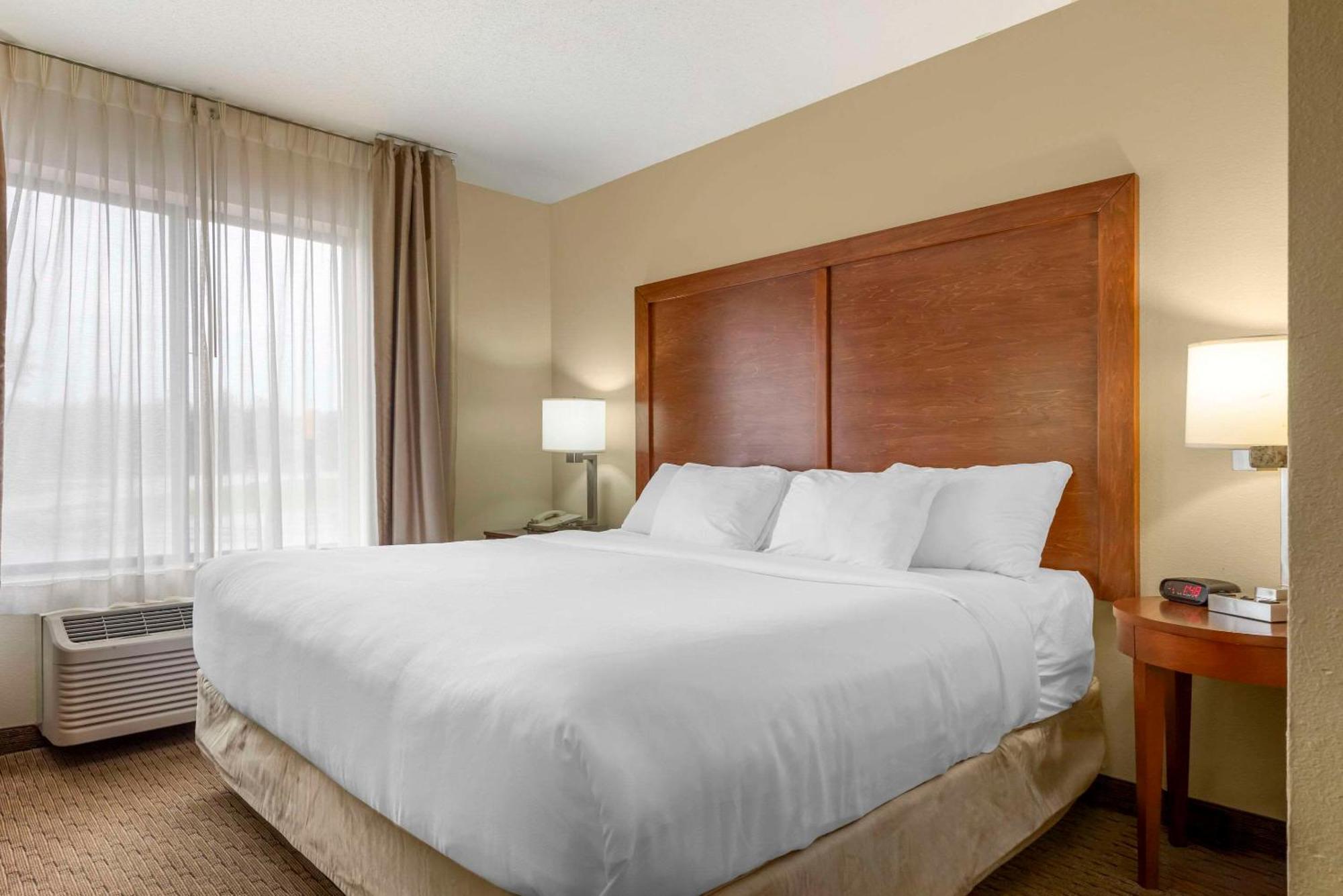 Comfort Inn & Suites Black River Falls I-94 Buitenkant foto