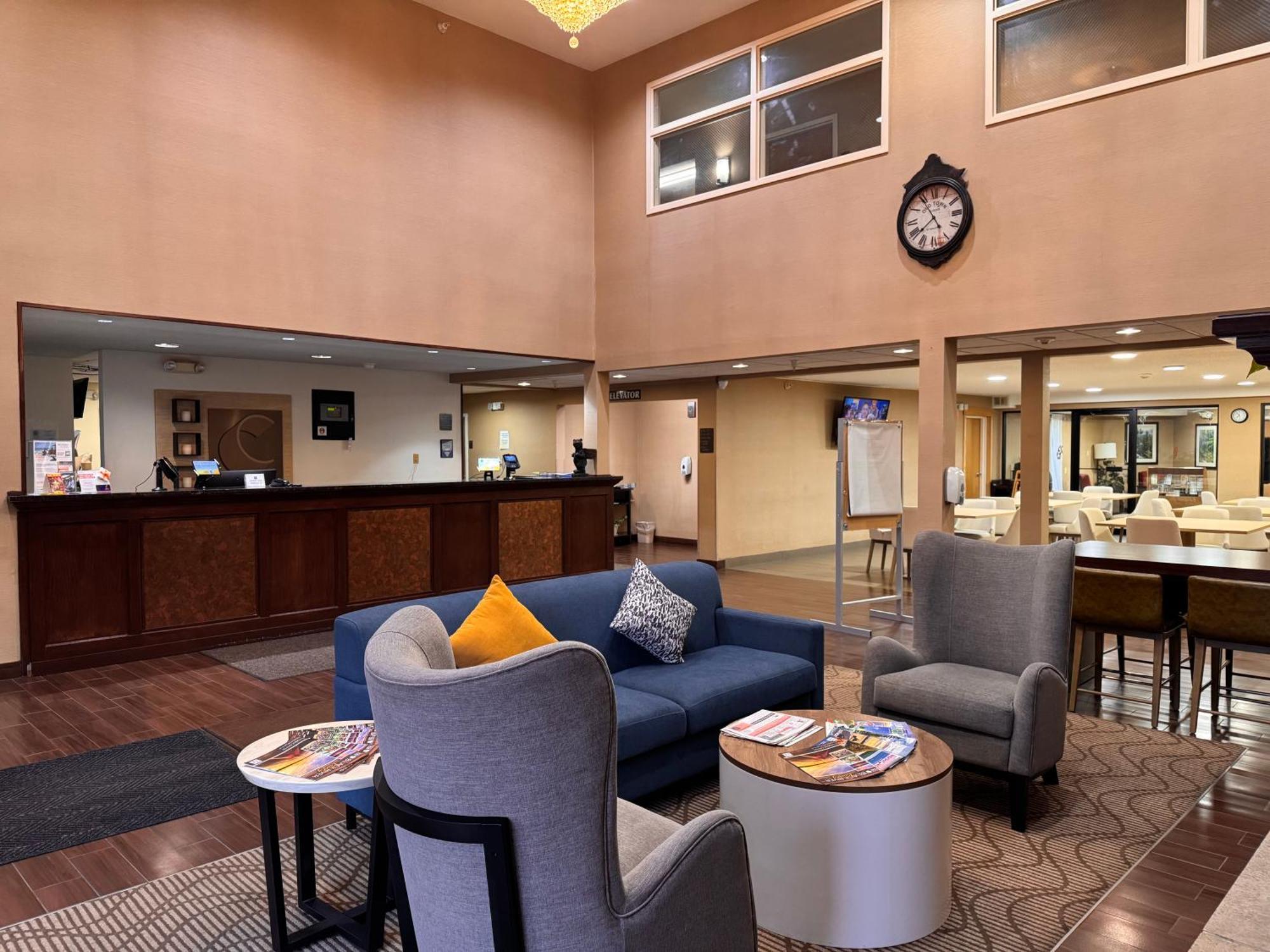 Comfort Inn & Suites Black River Falls I-94 Buitenkant foto